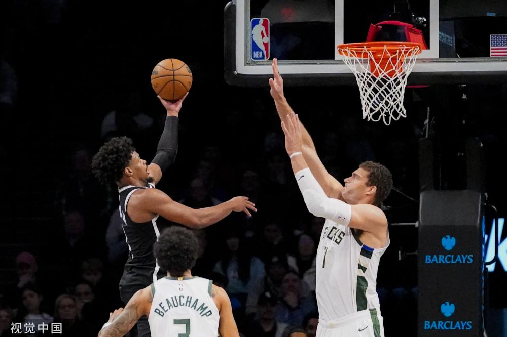 他首先强调 他首先强调